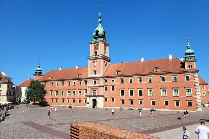Warsaw Old Town (UNESCO area): Facts & Legends | small groups - Stop 1: King Sigismund’s Column, the city’s tallest clue
