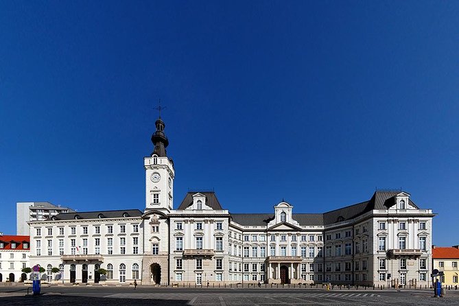 Warsaw Old Town with Royal Castle + Royal Route: PRIVATE TOUR /inc. Pick-up/ - Timing: Morning or Afternoon Can Change the Feel