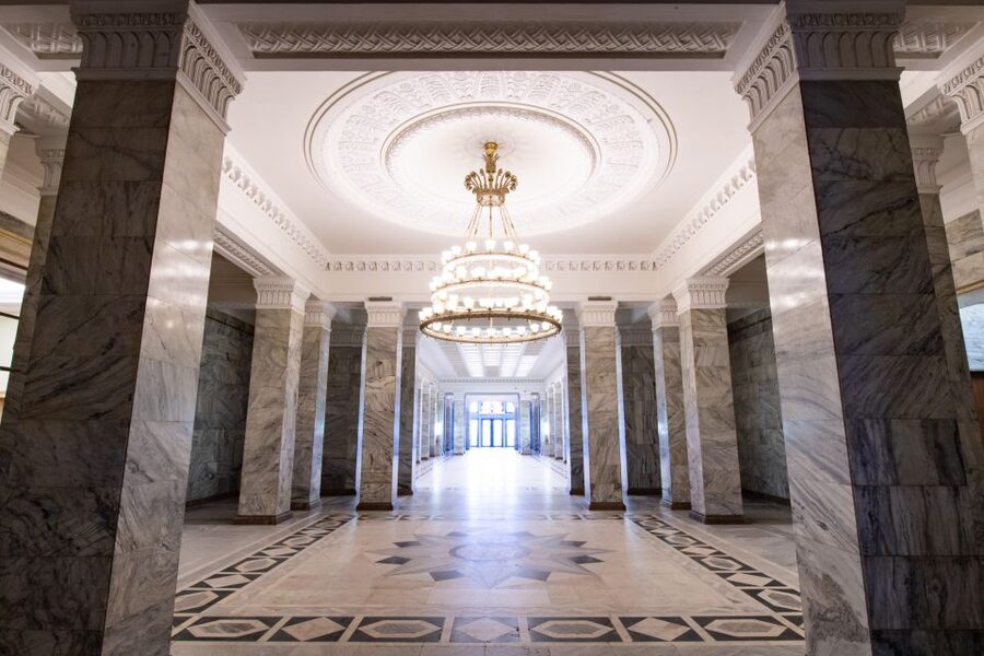 Warsaw: Palace of Culture and Science Tour with Terrace - Timing and group pace: what 45 minutes really buys you