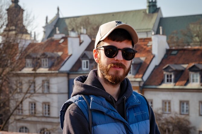 Warsaw Photographer - One Hour 200 Photos - How TomProPhoto keeps posing easy and shots looking natural