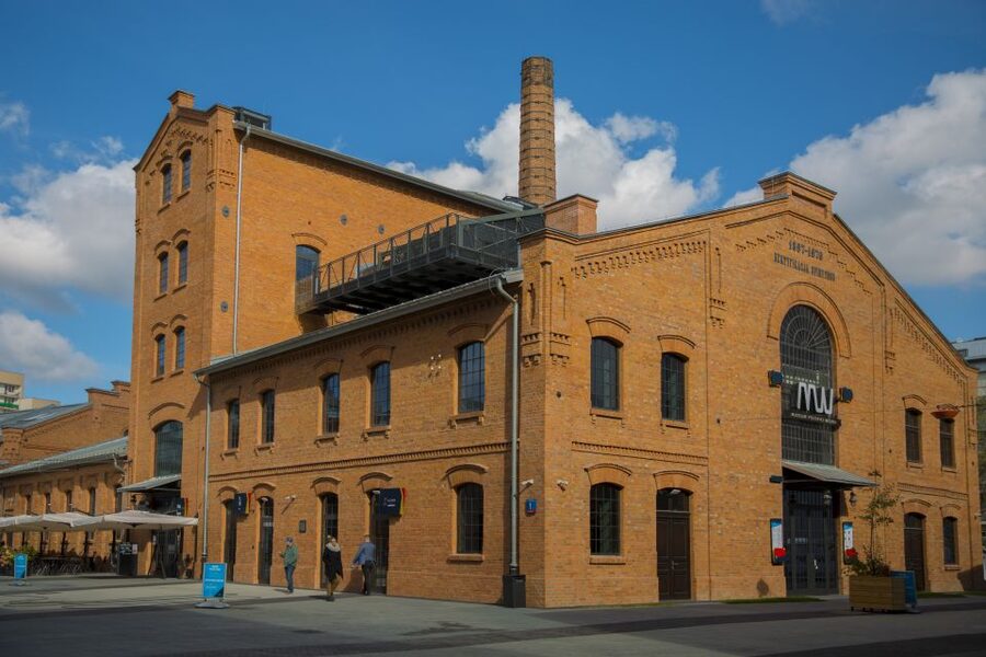 Warsaw: Polish Vodka Museum Tour with Tasting - Quick takeaways