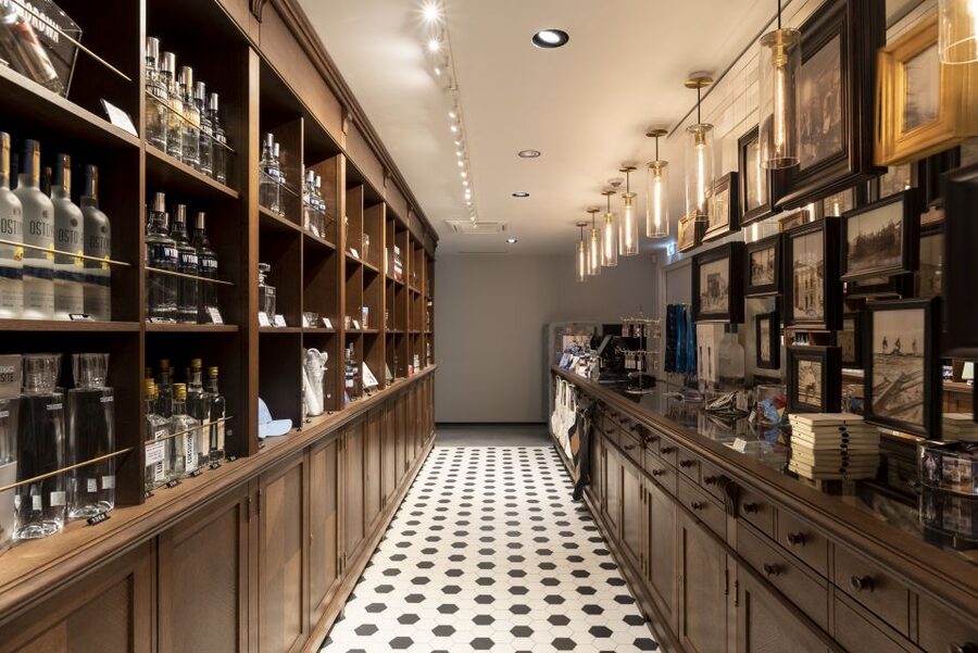 Warsaw: Polish Vodka Museum Tour with Tasting - Vodka tasting tips that make the workshop better