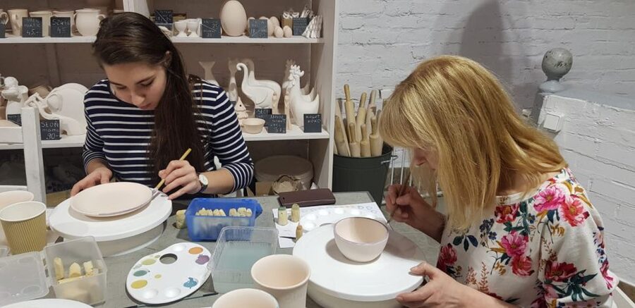 Warsaw: Pottery Decorating Ceramic Workshop - The 90-Minute Flow: From History to Your First Marks