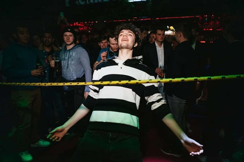 Warsaw: Pub Crawl with Optional 1-Hour Open Bar - Getting started at Labirynt Bar on Chmielna 5