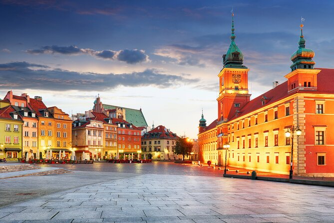 Warsaw Scavenger Hunt and Highlights Self Guided Audio Tour - Hints, languages, and the Dutch surprise to watch for