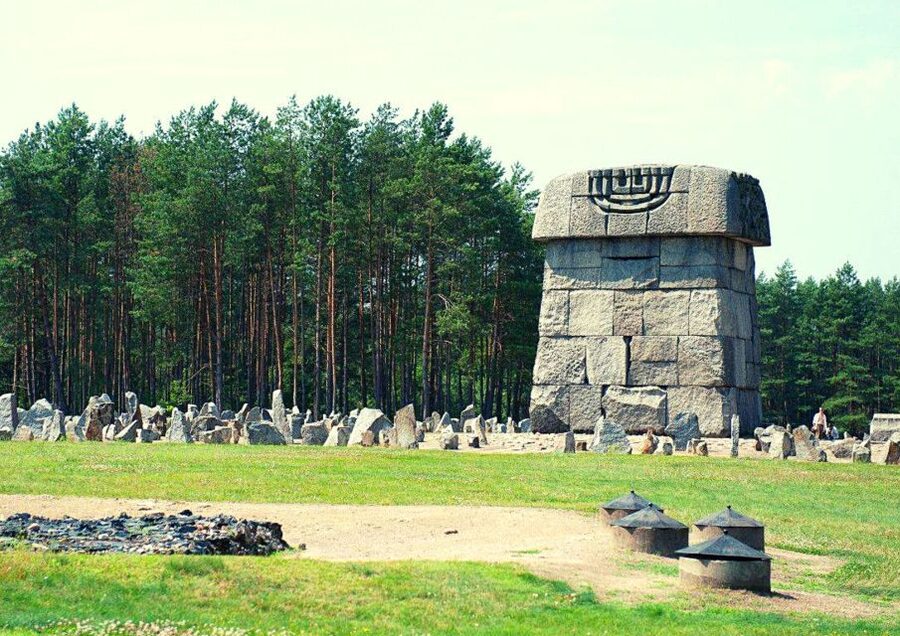 Warsaw: Small-Group Tour to Treblinka Extermination Camp - Walking the ruins of the penal labor camp