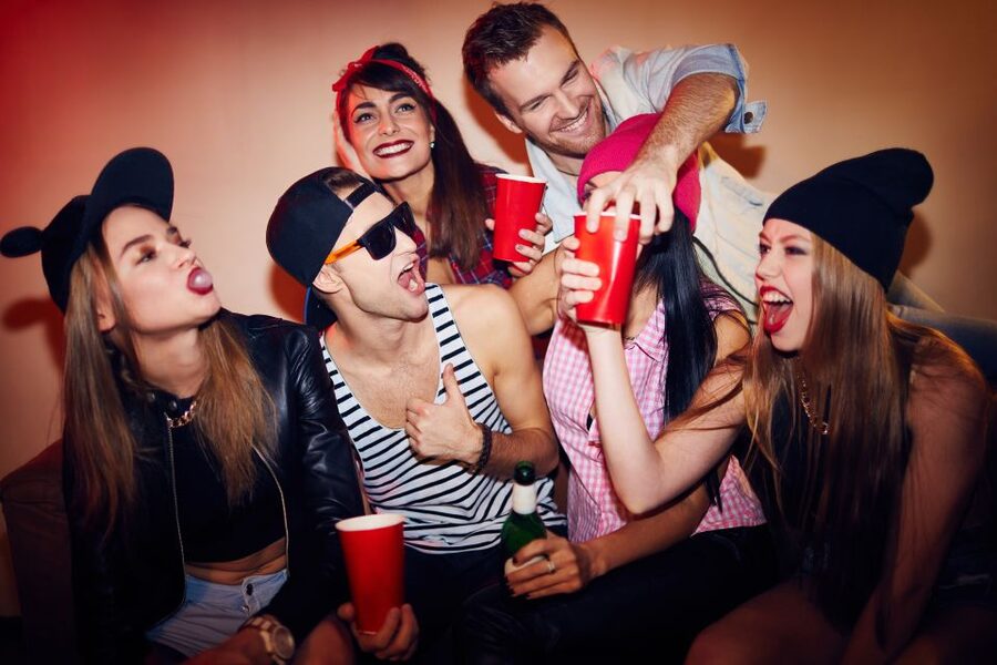 Warsaw: The Original Pub Crawl - The Bar Stops: Three More Venues and the Social Momentum