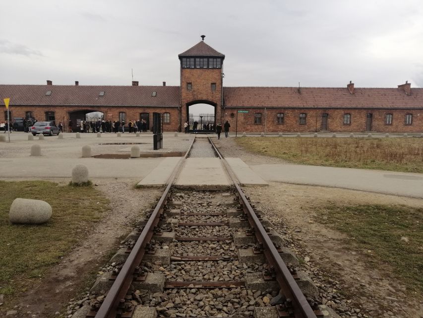 Warsaw: Tour to Krakow and Auschwitz by Train with Pickup - Birkenau II: scale, the UNESCO context, and what stays with you