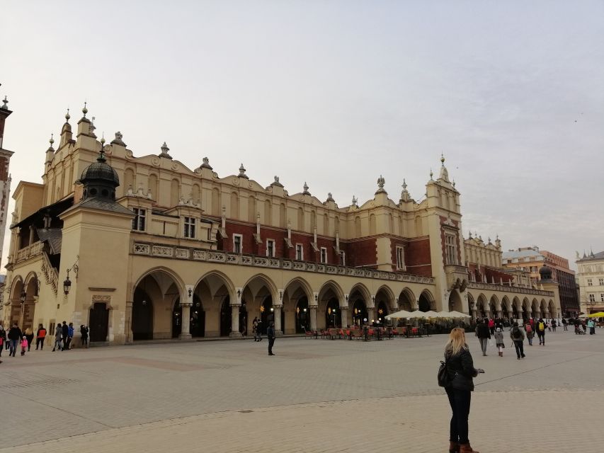 Warsaw: Tour to Krakow and Auschwitz by Train with Pickup - Price and value for $209: what you pay for beyond transportation