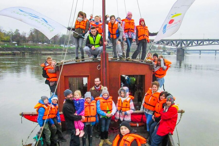 Warsaw: Traditional Galar Cruise on The Vistula River - The galar experience: what this 54-minute cruise really feels like