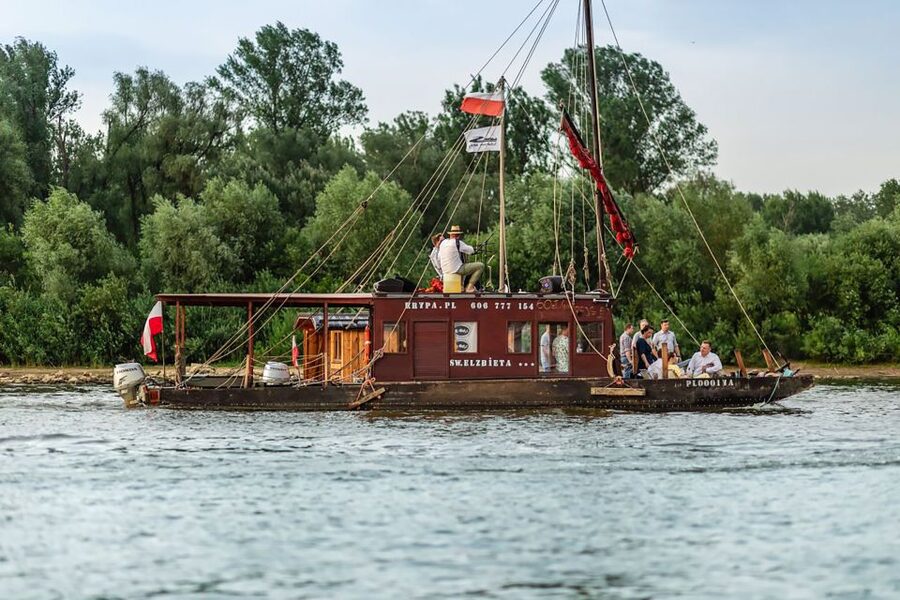 Warsaw: Traditional Galar Cruise on The Vistula River - Audio guide setup, and how to make it work without stress