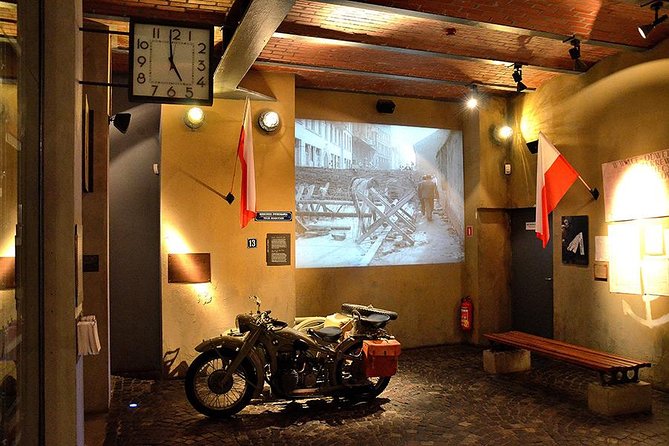 Warsaw Uprising Museum (1944) : SMALL GROUP /inc. Pick-up/ - Logistics that matter: mobile ticket and smooth timing