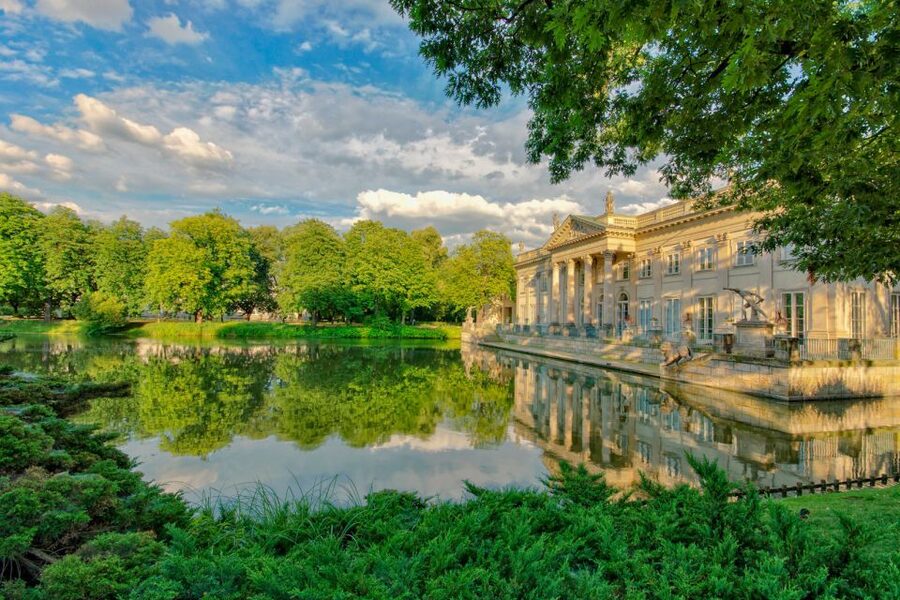 Warsaw: Warsaw Historical Group Tour with Pickup & Drop-Off - Łazienki Park: the last king’s summer residence and a calmer pace