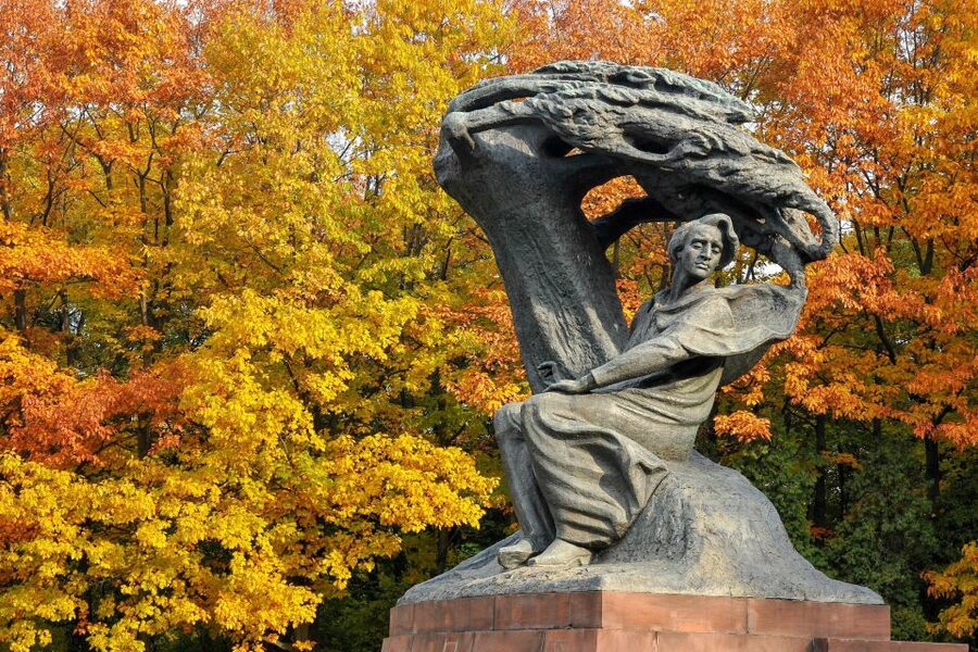 Warsaw: Warsaw Historical Group Tour with Pickup & Drop-Off - Jewish Ghetto area focus: Polin memorials and the meaning of street corners