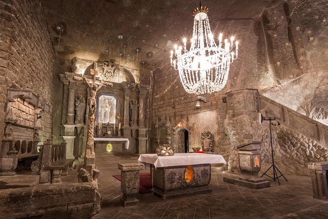 Wieliczka Salt Mine Guided Tour with pickup - What you do once you arrive at Wieliczka