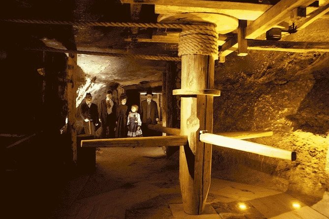 Wieliczka Salt Mine tour - Expect steps, plan your comfort, and use the lift on the way back
