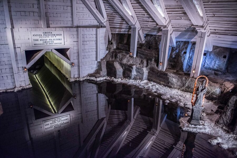 Wieliczka Salt Mine Tour Including Hotel Pick-Up - The timed van ride and how the 4-hour plan really works