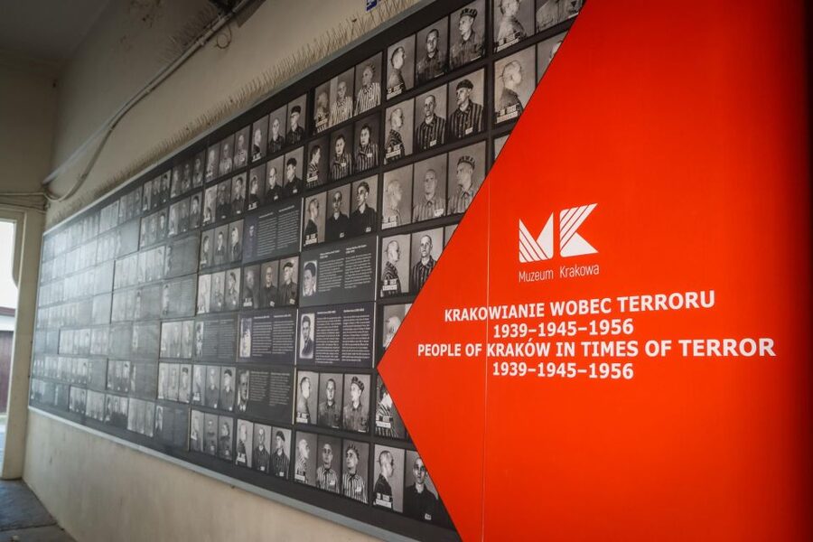 World War II in Krakow Walking Tour in English - St. Michael’s Prison: Nazi Cells and Inscriptions You Can Read