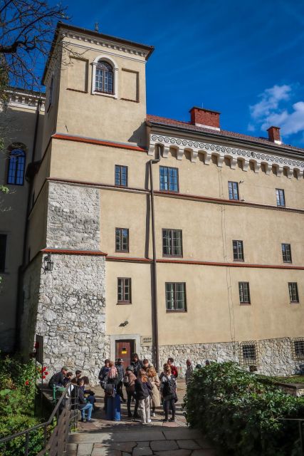 World War II in Krakow Walking Tour in English - Park Krakowski Bomb Shelters: Fear, Survival, and Daily Life