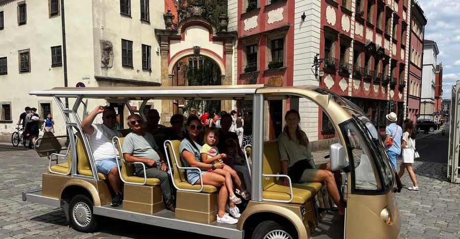 Wroclaw: City Tour Sightseeing By Golf Cart Shared Or Privat - The overall route: Old Town, medieval corners, and landmark islands