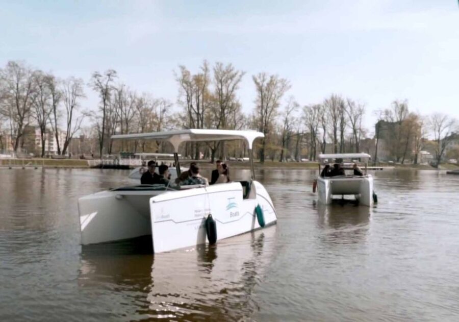 Wroclaw: City Walk and Cruise by Luxury Solar Catamaran - Building to the Cathedral Island view, the route through gymnasium, garden, and bridges