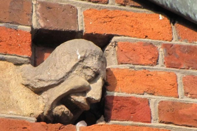 Wroclaw different - secrets of the city, 2 hours. 3-9 people - Rynek of Wroclaw and the Old Town Hall Gothic heart