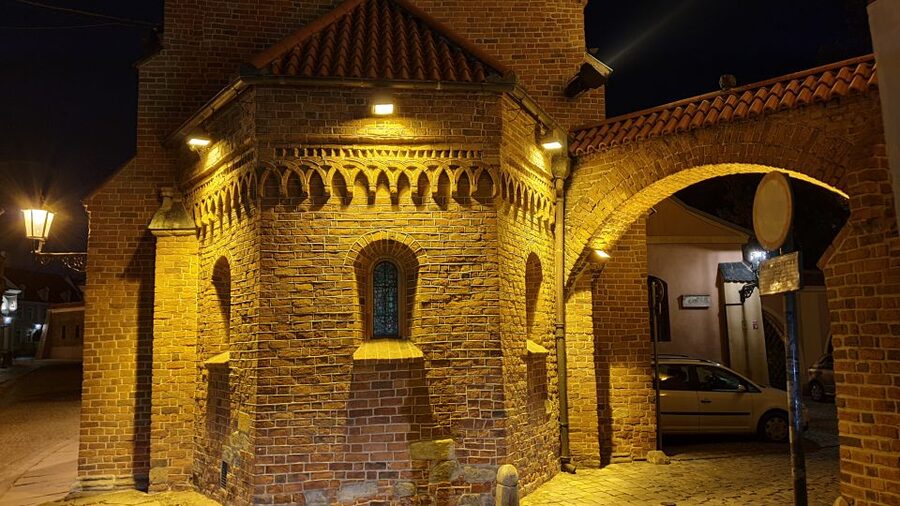Wroclaw: Guided City Night Tour (2 hours) - University and the grand façades: Ehem. Matthias-Gymnasium and the Baroque garden feel