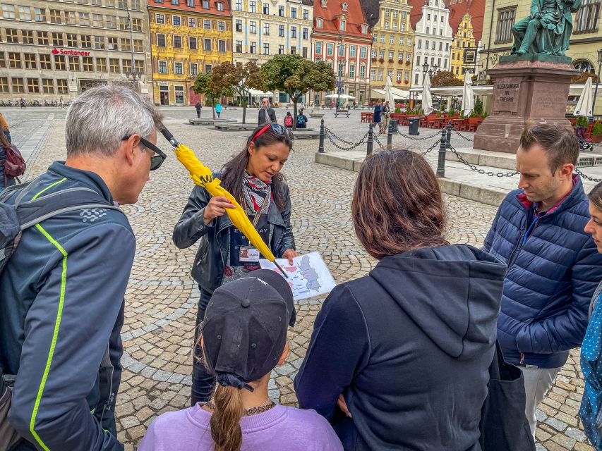 Wrocław: Old Town and Ostrów Tumski Walking Tour in English - Is $19 worth it for an English walking tour?