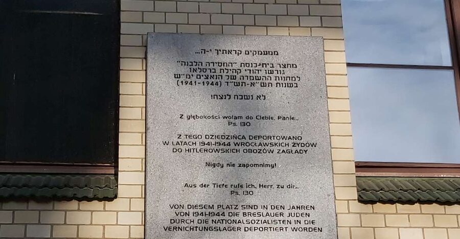 Wroclaw: Third Reich and World War Two Historical Tour - Meeting at Hotel Monopol, then getting your bearings fast