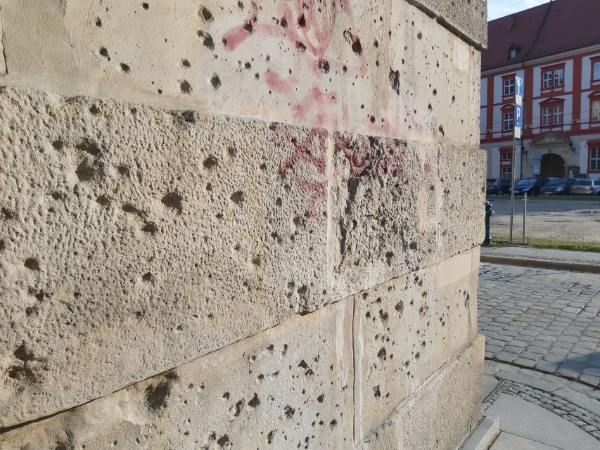Wroclaw: Third Reich and World War Two Historical Tour - Former Gestapo building and Wolności Square, where power was made visible