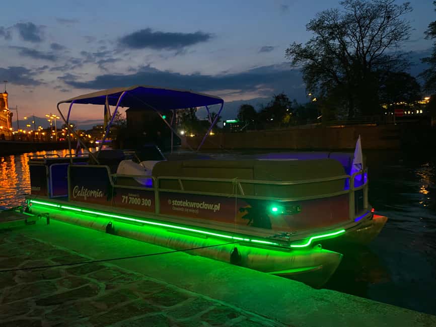 Wroclaw: Ticket for Old Town Boat Cruise - Getting the story with a phone QR audioguide (no live narration)