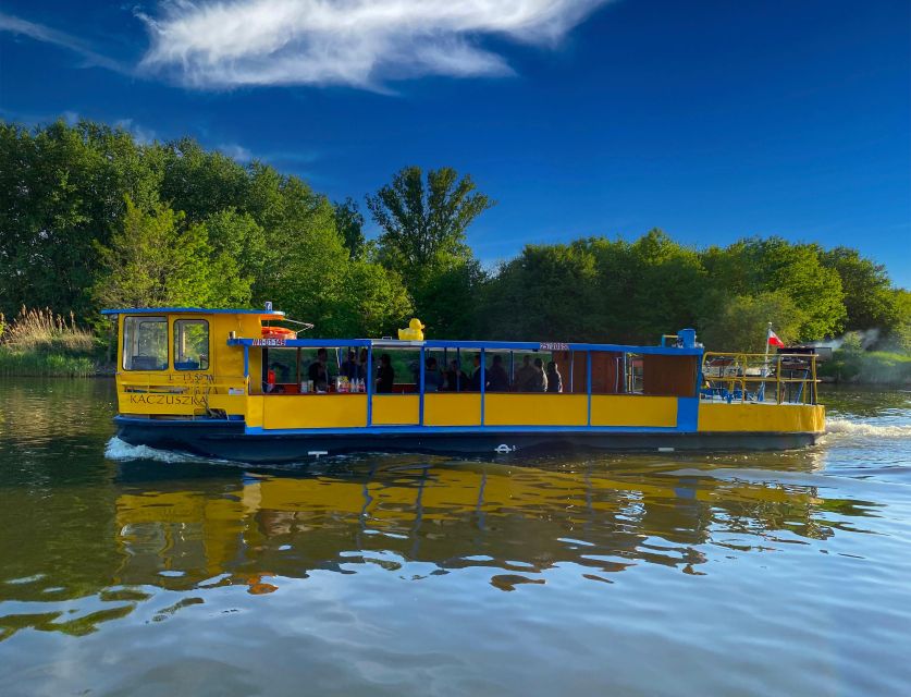 Wroclaw: Ticket for Old Town Boat Cruise - Crew service: safety-first, help when you need it