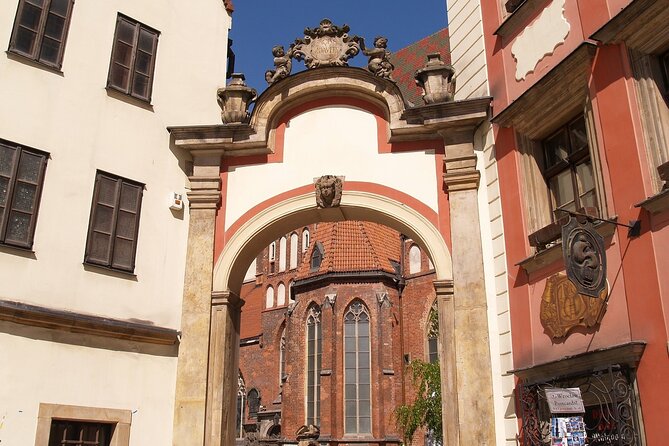Wroclaw Walking Tour: Explore Top Sights & Hidden Gems - Sand Bridge (Most Piaskowy): the 12th-century river crossing moment