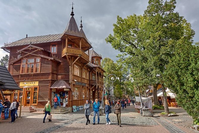 Zakopane & Slovakia Tour from Krakow - Oravsky Castle in the Orava region: the wow factor first