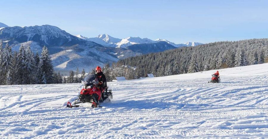 Zakopane: Snowmobiles Expedition and Optional Bonfire - Where the tour starts on Gubałówka, and how to arrive without stress